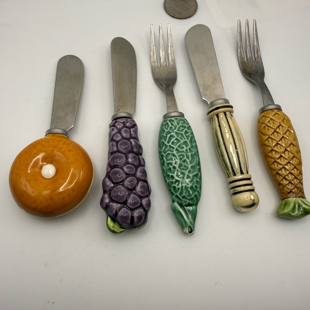 Ceramic Handled Cheese Spreaders Set - Fruit and Vegetable Design